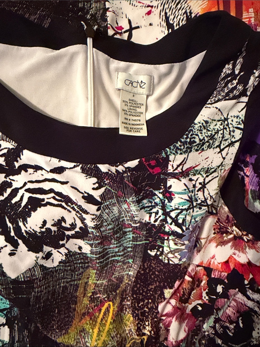Cache Multicolor Floral & Abstract Sleeveless Bodycon Dress (128) - Picture 4 of 4